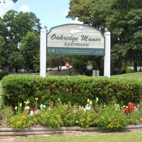 Oakridge Manor Apartments