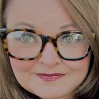 Shelley Thompson