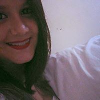 Thays Oliveira