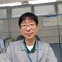 정현기