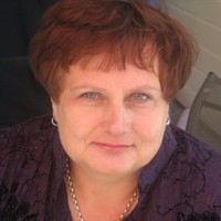 Mrs Mariette Pienaar