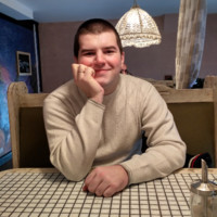 Виктор Романенко