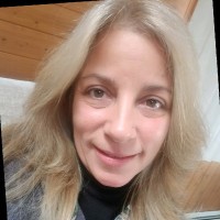 Christine Holmes