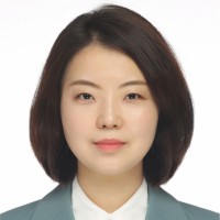 Yujin Hong