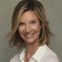 Lyndsey Nolan
