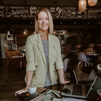 Nialè van der Merwe