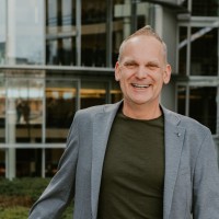 Yves D. De Jonge