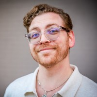Evan Hildebrand, Mit