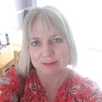 Lorraine Mcausland
