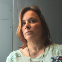 Zuzana Hall