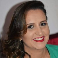Luciana Chaves