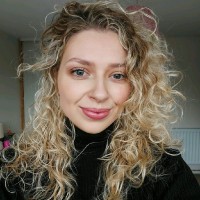 Laura Perry