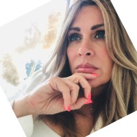Tracey Housden