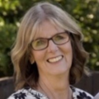 Lesley Pirie