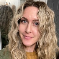 Stephanie Hand