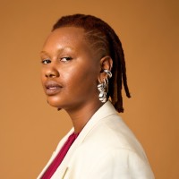 Regina FerreiraRegina Ferreira is an Influencer