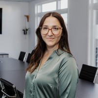 Vicky Theriault