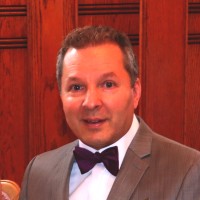 Dr. Guido K.