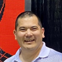 Dennis Uyechi