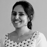 Dr Minu Devis