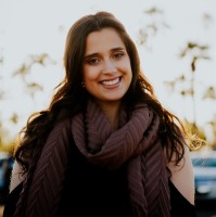 Ariel Casey, Mba