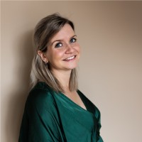 Simone Van Hedel