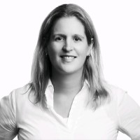 Carlijn Stolk
