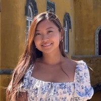 Eva Khuu