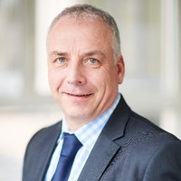 Dr. Peter Botschek