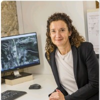 Ana Isabel Escoms Martínez