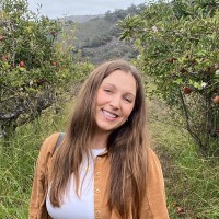 Kylie Hernandez, Mba