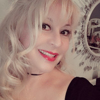 manuela lozano