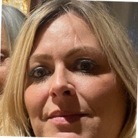Paula R.