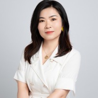 Maggie Lee