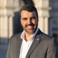 Luís Queirós
