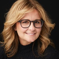 Julie Delisle, Mba
