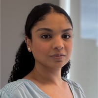 Valéria Small