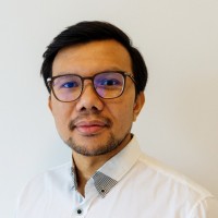 Amos Tampubolon