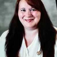 Mandy Bracken R. N.