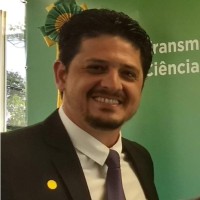 Caio César L. Macedo