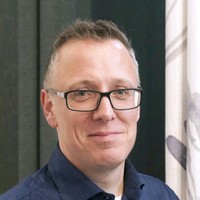 Robert Van Den Broek