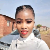 Zanele Mphuthi