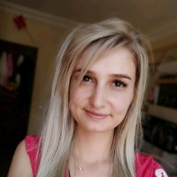 Esra Onak