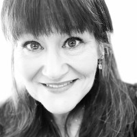Lisa A Moore