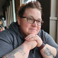 Lindsay Dutton