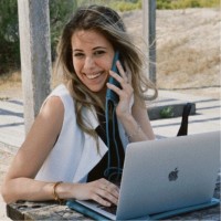 Stephanie Belles Conectando Marcas con Clientes y Viceversa