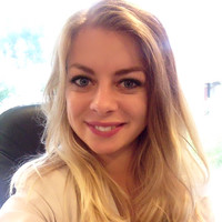 Stephanie van der Loo