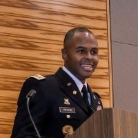 Darius R Hinton