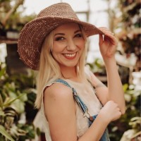 Amber Davison
