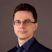 Олег Мотов